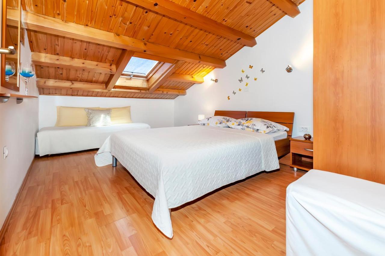 Lea Apartment *